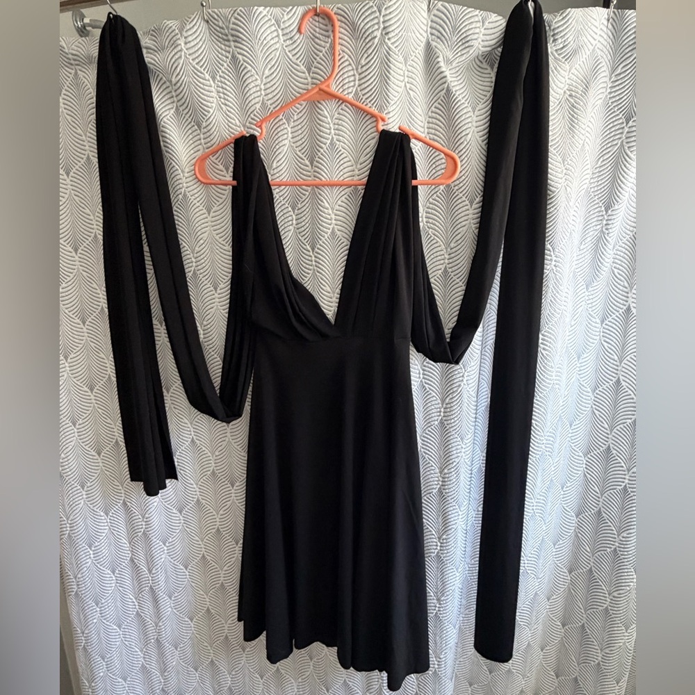 Ravon by Von Vonni Black One-Shoulder Wrap Transformer Dress